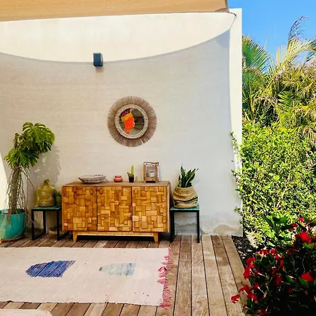 Villa Golden Wave