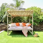 Golden Wave Villa *