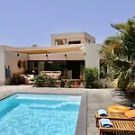 Golden Wave Villa