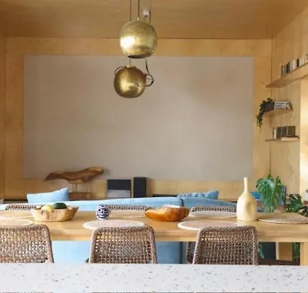 Golden Wave Villa *