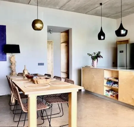 Golden Wave Villa *